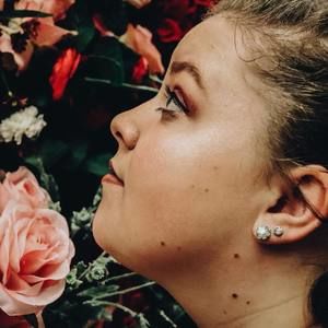 Meet your Posher, Abigail